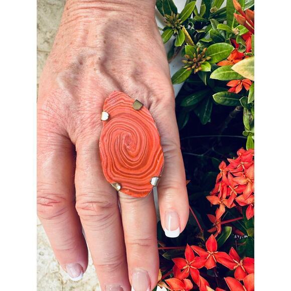 VTG Ring Coral Statement Ring Sz 4 Large Cocktail Ring Agate? - Picture 2 of 5